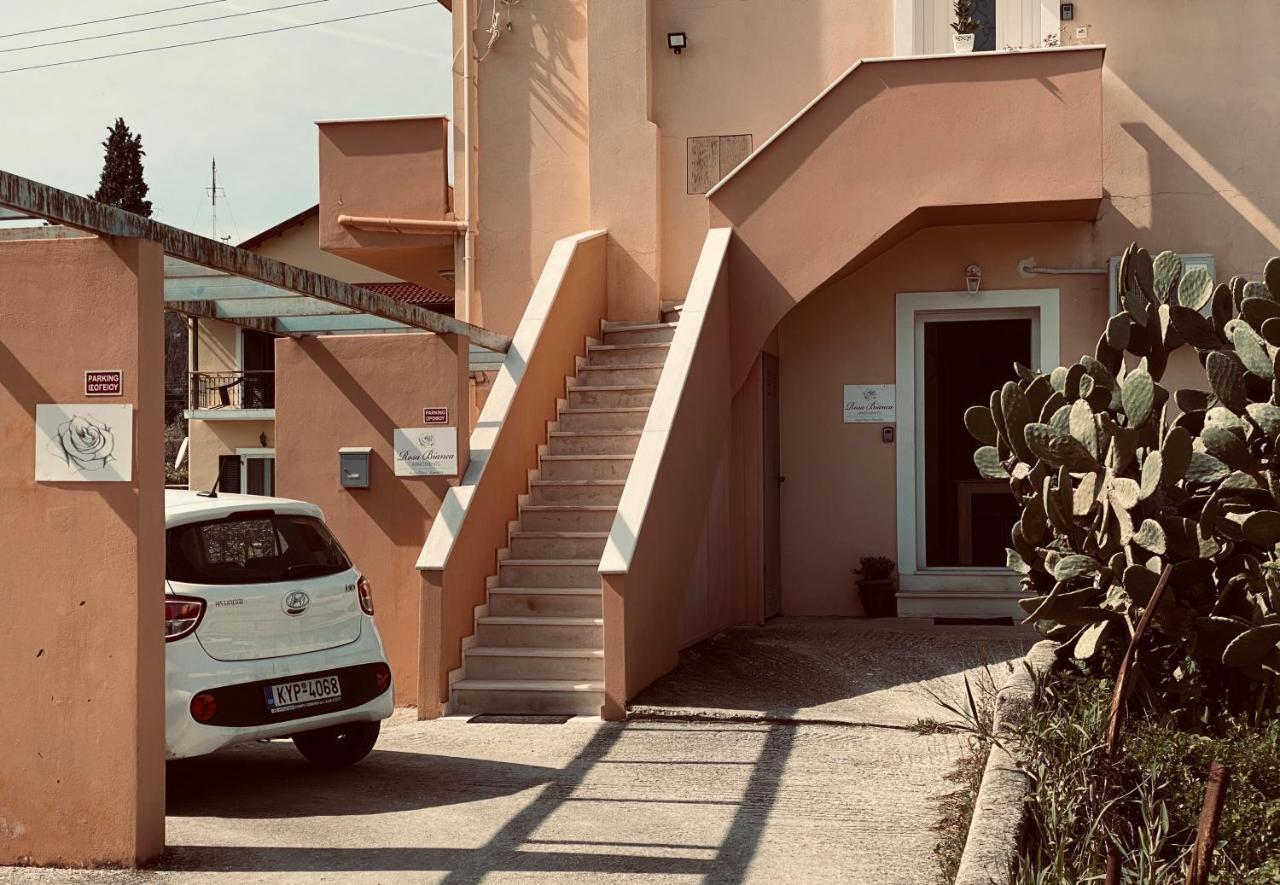 Rosa Bianca Apartment Kanali  Luaran gambar